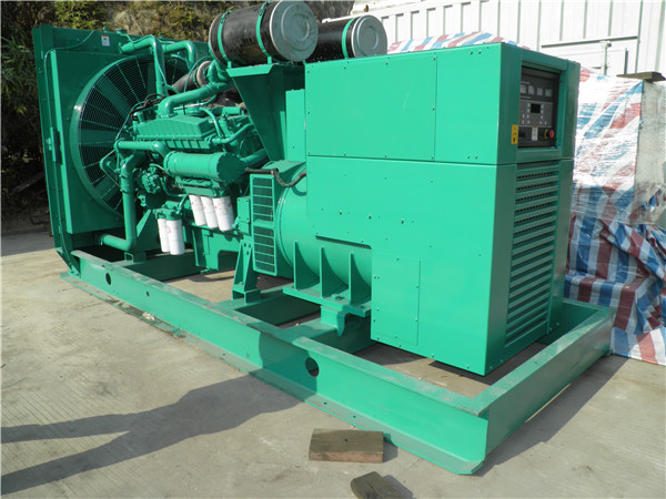 天等出租发电机 发电机组厂家：柴油发电机组的控制屏的作用是什么？