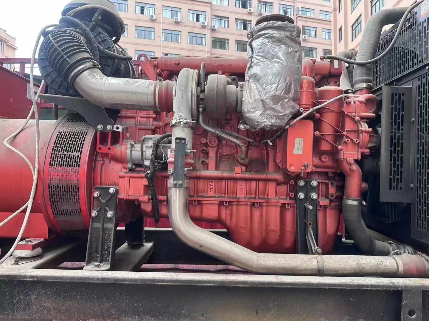 天等如何选择适合 600kW 柴油发电机组的过载保护器？